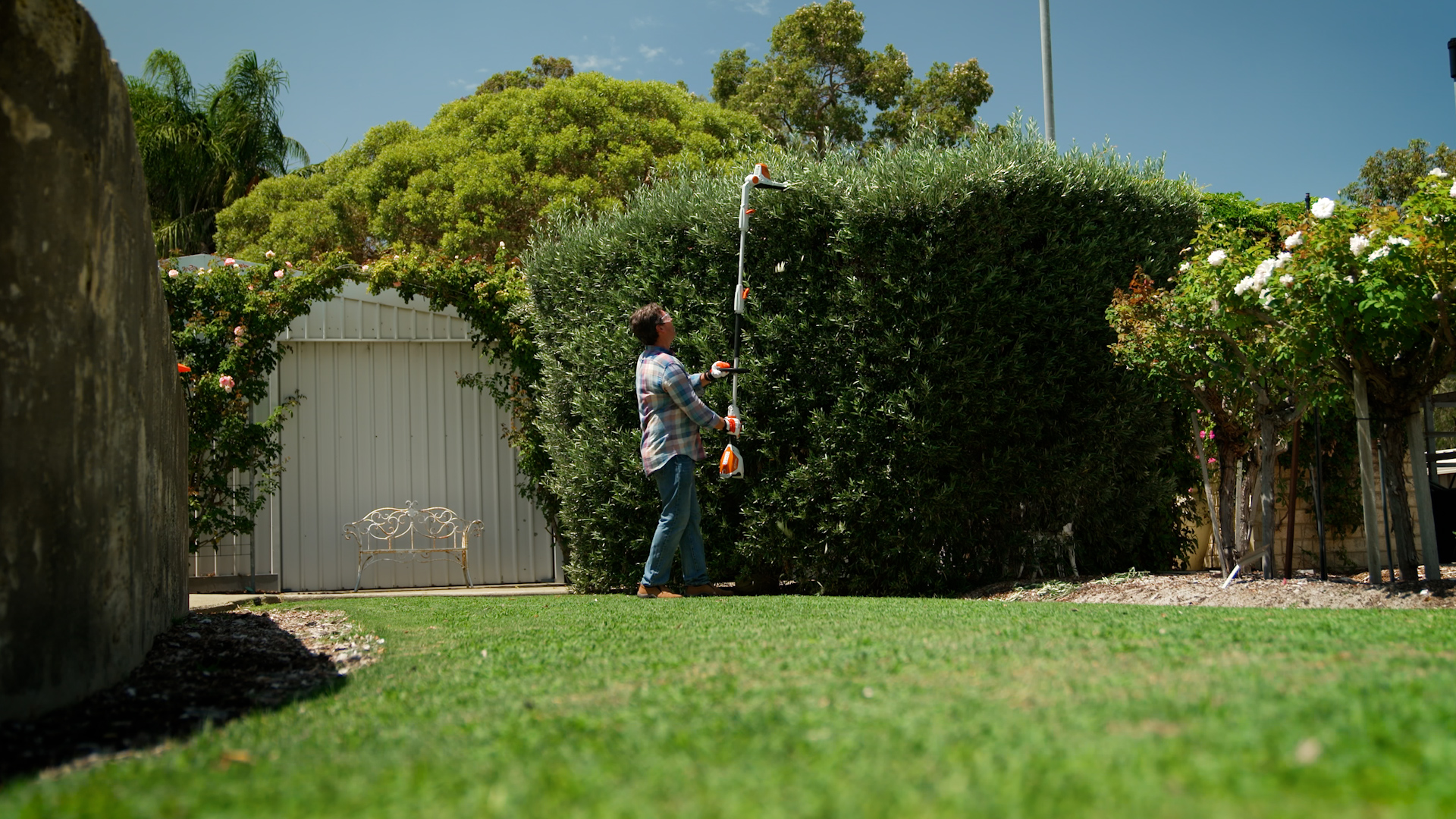 Battery Long reach Hedge Trimmer STIHL HLA 56 Review Test The