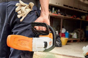 Seven Tips To Chainsaw Safety